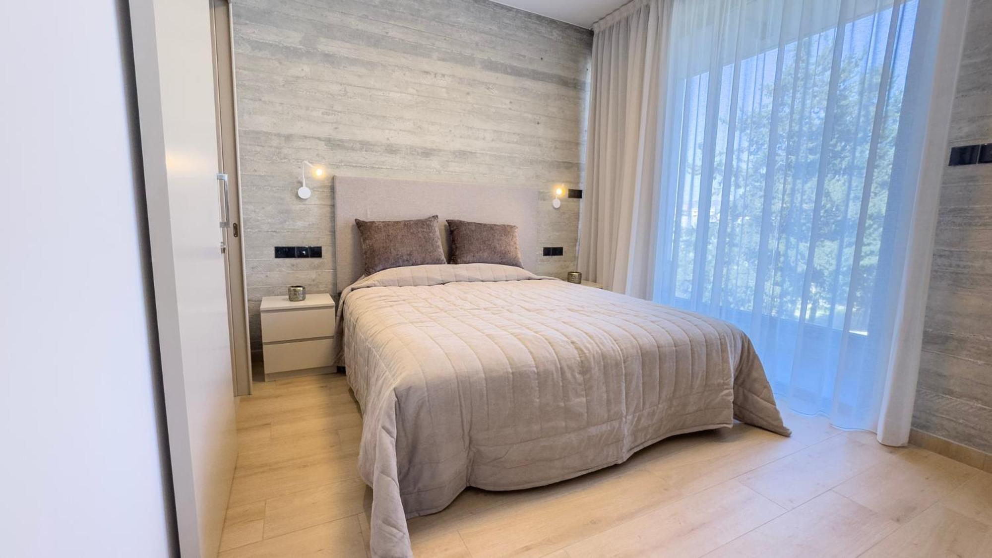 Malberry Park 204 - Modern 2 Bedroom With Pool, Gym, Jaccuzi Appartement