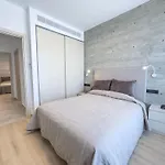 Malberry Park 204 - Modern 2 Bedroom Apartment With Pool, Gym, Jaccuzi